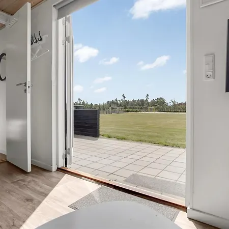 Dom wakacyjny Alisia - 900m From The Sea By Interhome